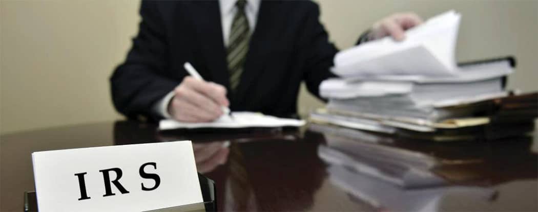 desk of man who works for the irs